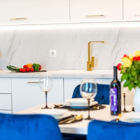 Bluesky Deluxe Apartment Free Parking Дубровник Екстер'єр фото