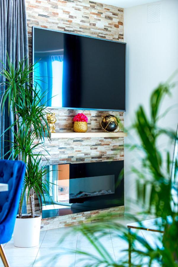 Bluesky Deluxe Apartment Free Parking Дубровник Екстер'єр фото