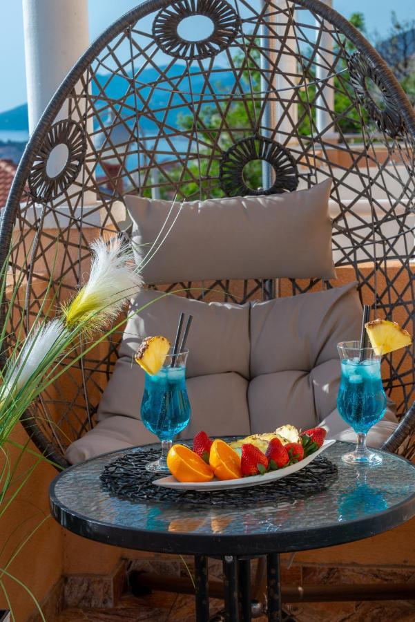 Bluesky Deluxe Apartment Free Parking Дубровник Екстер'єр фото