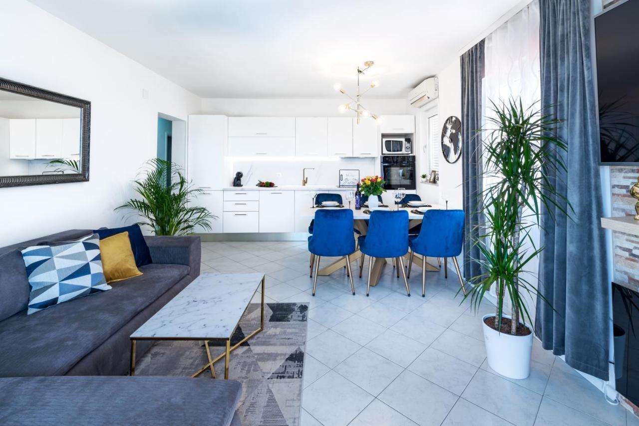 Bluesky Deluxe Apartment Free Parking Дубровник Екстер'єр фото